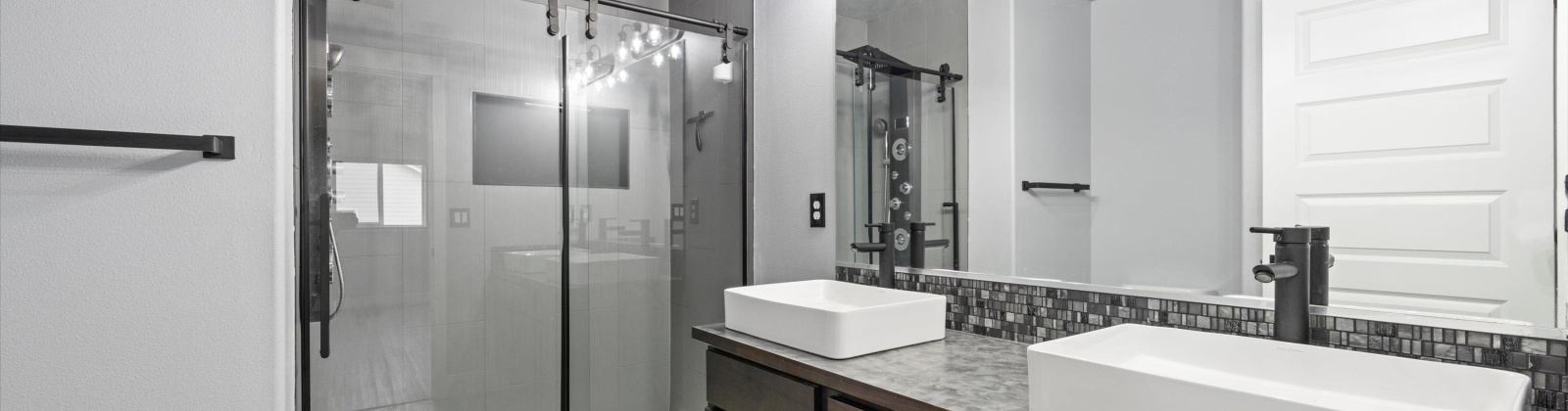 Juneberry Dr., West Richland, Washington 99353, 5 Bedrooms Bedrooms, 0 ,3 BathroomsBathrooms,Houses,For Sale,Juneberry Dr.,0,288000