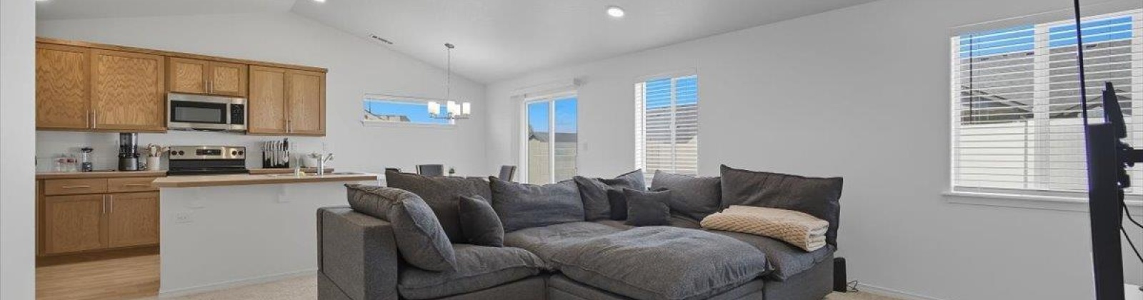 Bitters Lp, Grandview, Washington 98930-6115, 3 Bedrooms Bedrooms, 0 ,2 BathroomsBathrooms,Houses,For Sale,Bitters Lp,0,288011