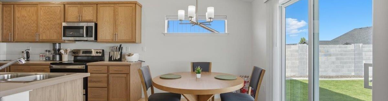 Bitters Lp, Grandview, Washington 98930-6115, 3 Bedrooms Bedrooms, 0 ,2 BathroomsBathrooms,Houses,For Sale,Bitters Lp,0,288011