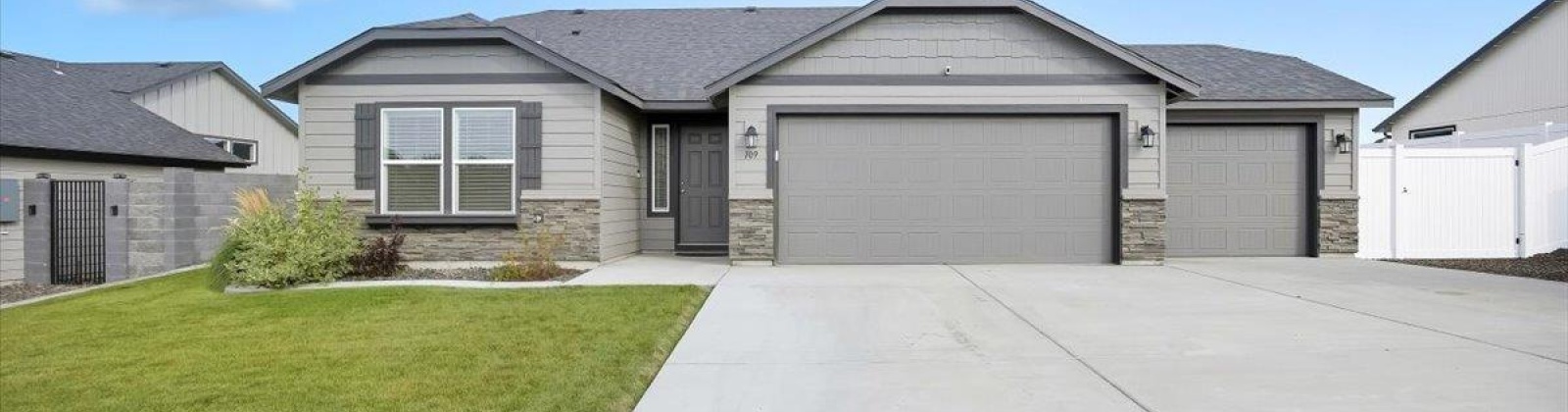Bitters Lp, Grandview, Washington 98930-6115, 3 Bedrooms Bedrooms, 0 ,2 BathroomsBathrooms,Houses,For Sale,Bitters Lp,0,288011