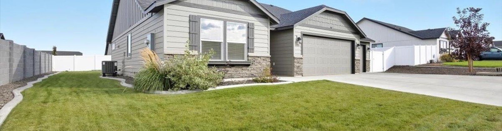 Bitters Lp, Grandview, Washington 98930-6115, 3 Bedrooms Bedrooms, 0 ,2 BathroomsBathrooms,Houses,For Sale,Bitters Lp,0,288011