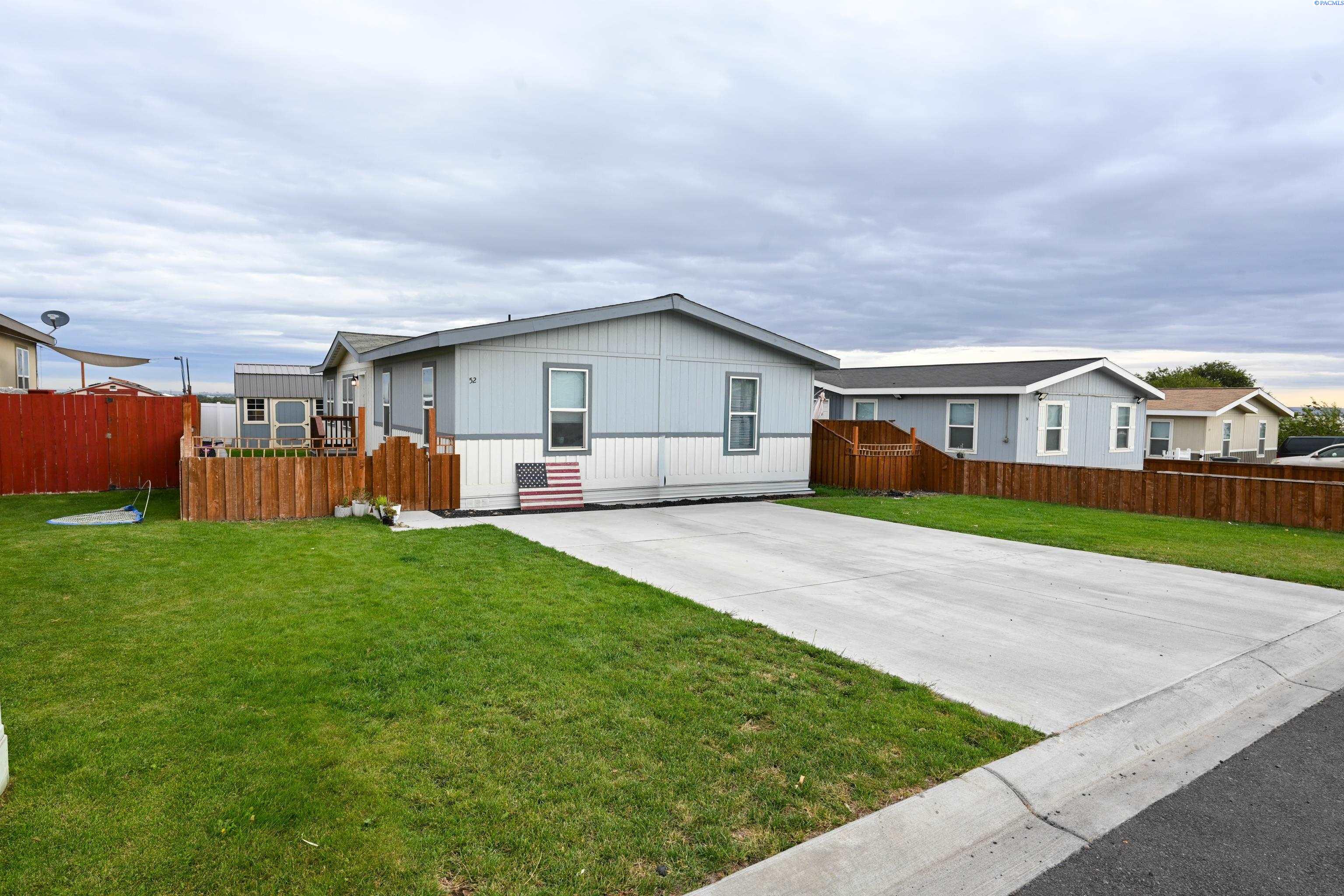 Game Farm Rd #52, Kennewick, Washington 99337, 3 Bedrooms Bedrooms, 0 ,2 BathroomsBathrooms,Manufactured Homes,For Sale,Game Farm Rd #52,0,288019