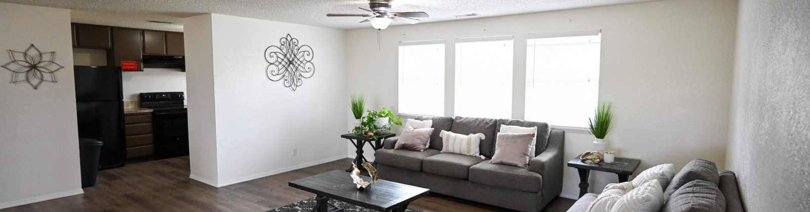 Game Farm Rd #52, Kennewick, Washington 99337, 3 Bedrooms Bedrooms, 0 ,2 BathroomsBathrooms,Manufactured Homes,For Sale,Game Farm Rd #52,0,288019