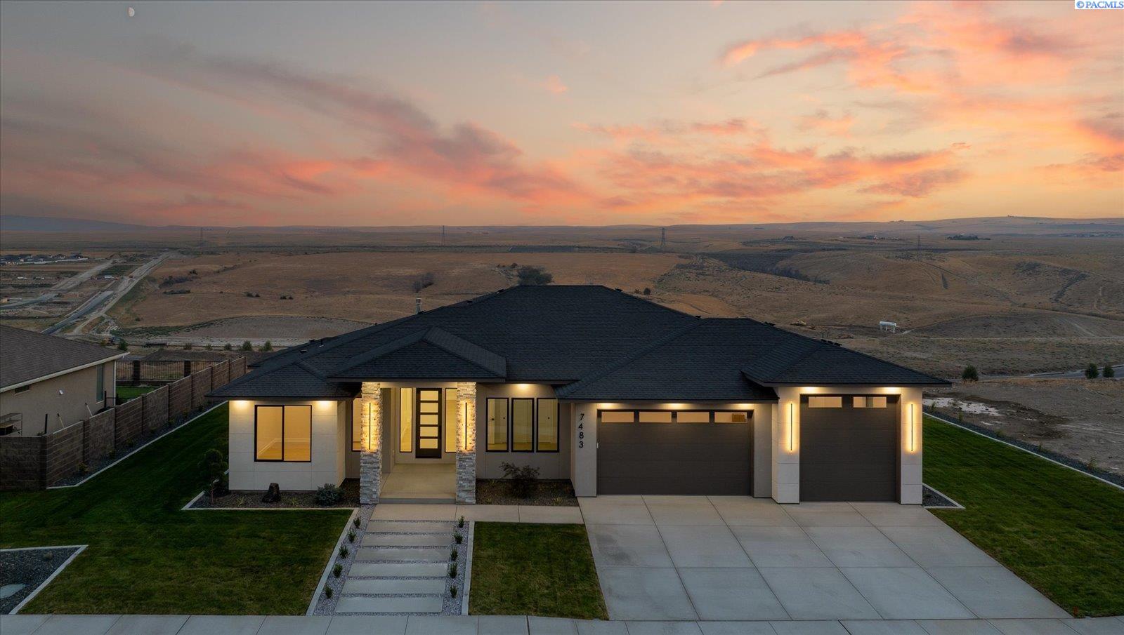 23rd Ave, Kennewick, Washington 99338, 5 Bedrooms Bedrooms, 0 ,4 BathroomsBathrooms,Houses,For Sale,23rd Ave,0,288029