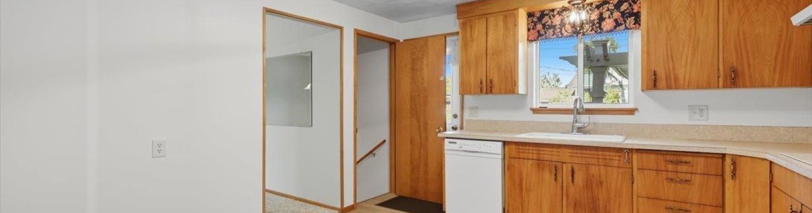 Agnes St, Richland, Washington 99352, 5 Bedrooms Bedrooms, 0 ,3 BathroomsBathrooms,Houses,For Sale,Agnes St,0,288051