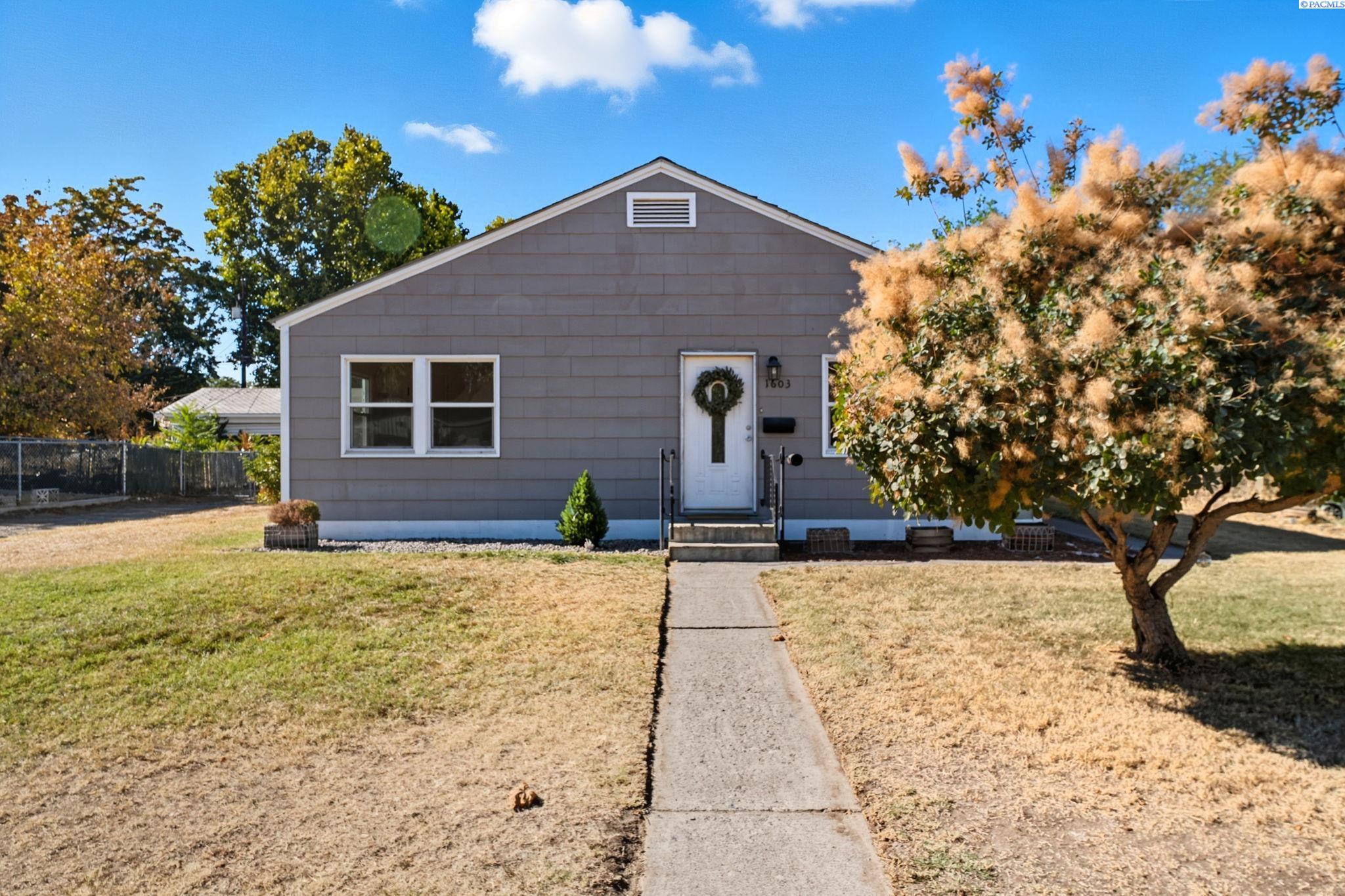 Mahan Ave, Richland, Washington 99354, 3 Bedrooms Bedrooms, 0 ,1 BathroomBathrooms,Houses,For Sale,Mahan Ave,0,288046