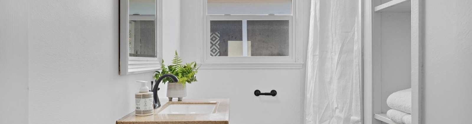 Mahan Ave, Richland, Washington 99354, 3 Bedrooms Bedrooms, 0 ,1 BathroomBathrooms,Houses,For Sale,Mahan Ave,0,288046