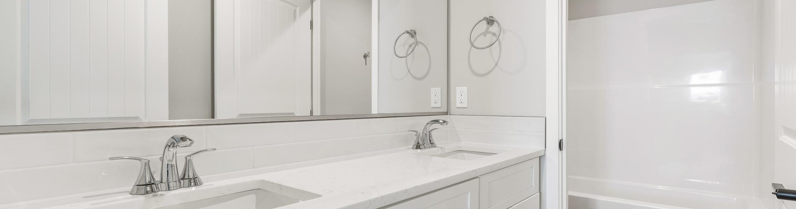 Grapevine Ct, West Richland, Washington 99353, 4 Bedrooms Bedrooms, 0 ,3 BathroomsBathrooms,Condos/townhomes,For Sale,Grapevine Ct,0,288042