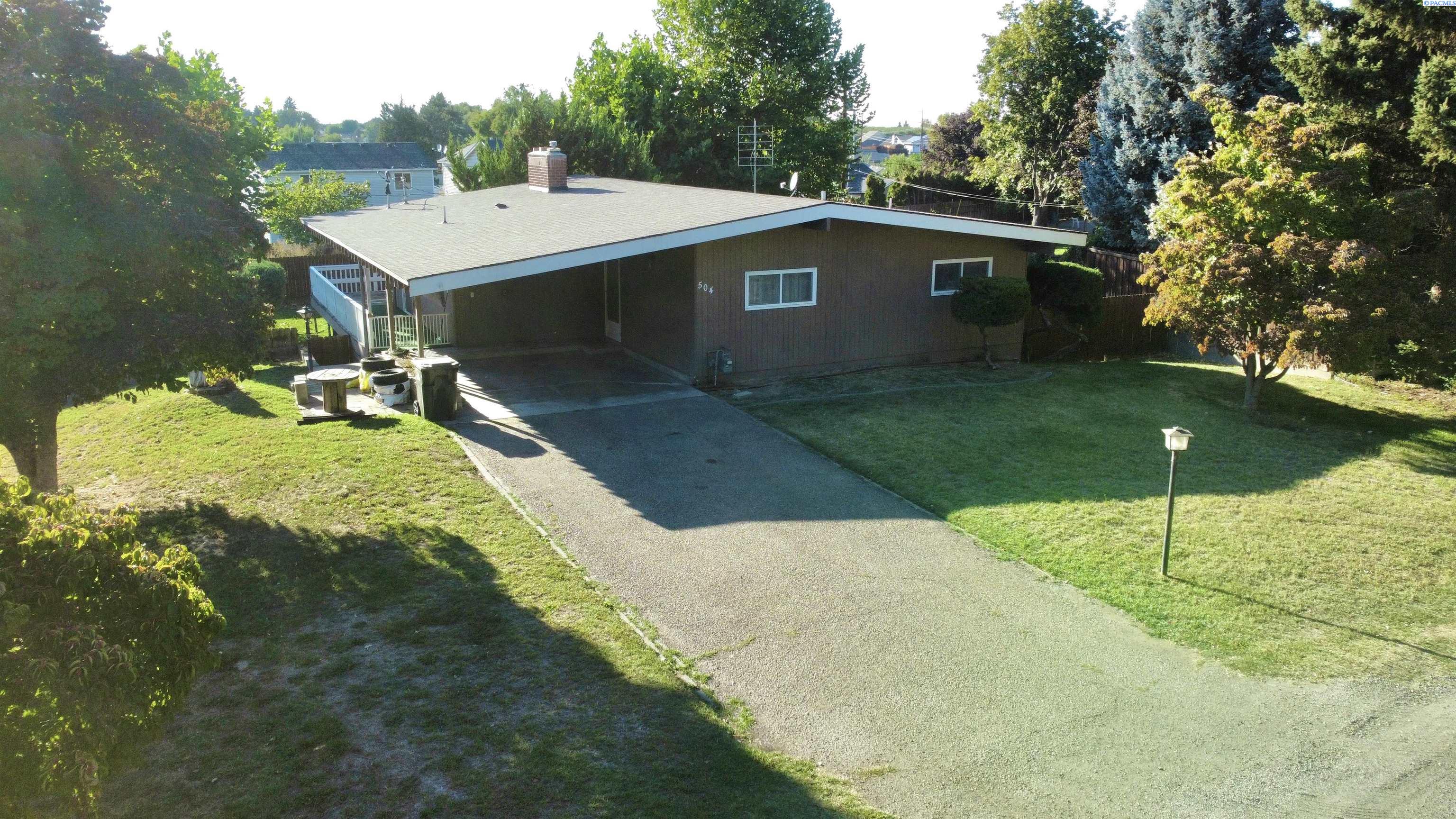 Hedrick Pl, Grandview, Washington 98930, 3 Bedrooms Bedrooms, 0 ,2 BathroomsBathrooms,Houses,For Sale,Hedrick Pl,0,288059