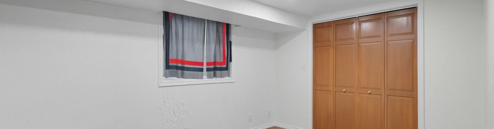 Dennis St, Kennewick, Washington 99336, 5 Bedrooms Bedrooms, 0 ,2 BathroomsBathrooms,Houses,For Sale,Dennis St,0,288068