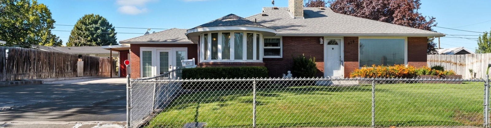 Dennis St, Kennewick, Washington 99336, 5 Bedrooms Bedrooms, 0 ,2 BathroomsBathrooms,Houses,For Sale,Dennis St,0,288068