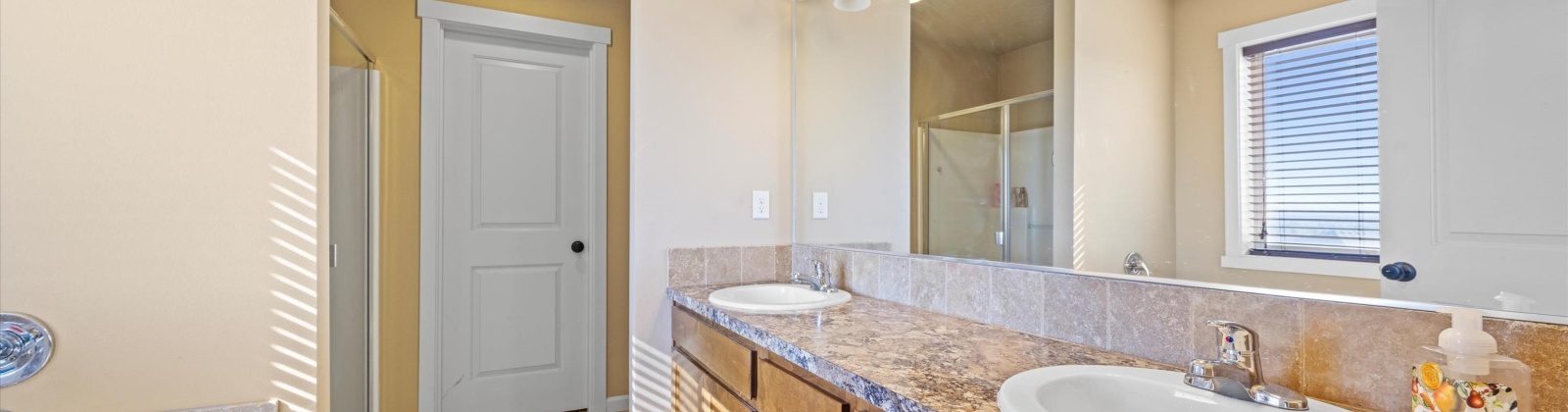 Honolulu Dr, Pasco, Washington 99301, 3 Bedrooms Bedrooms, 0 ,3 BathroomsBathrooms,Houses,For Sale,Honolulu Dr,0,288071