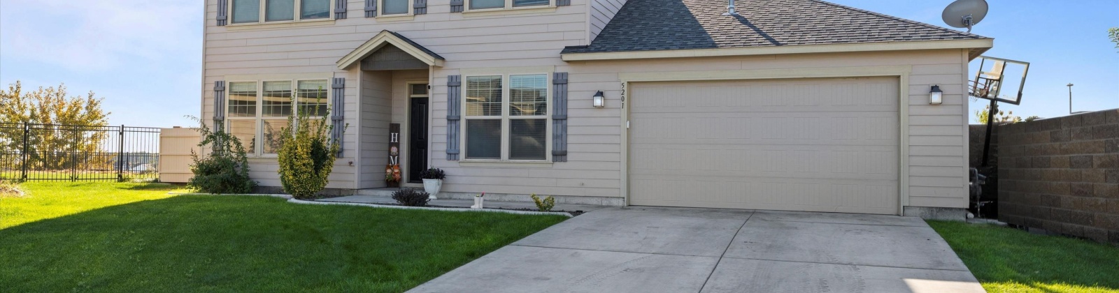 Honolulu Dr, Pasco, Washington 99301, 3 Bedrooms Bedrooms, 0 ,3 BathroomsBathrooms,Houses,For Sale,Honolulu Dr,0,288071