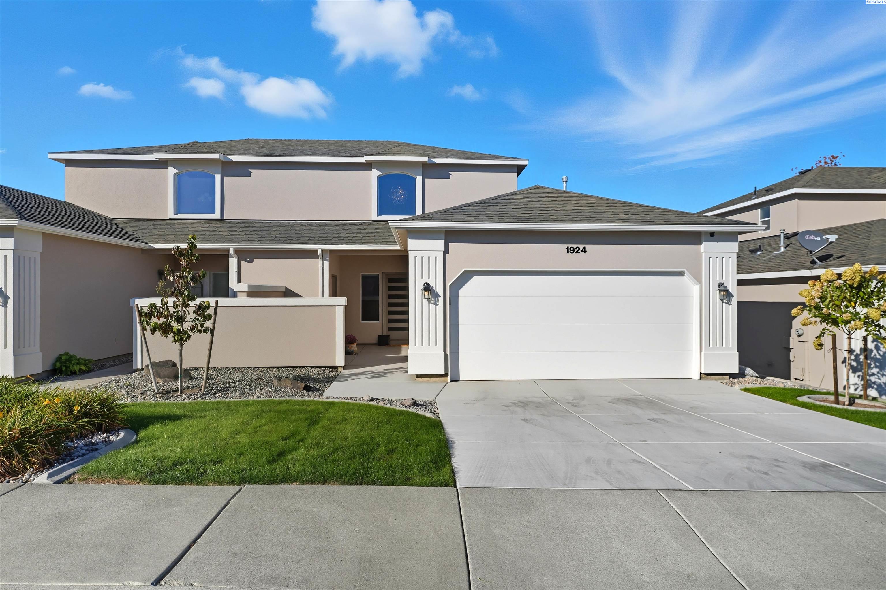 Mint Loop, Richland, Washington 99352, 3 Bedrooms Bedrooms, 0 ,3 BathroomsBathrooms,Condos/townhomes,For Sale,Mint Loop,0,288091