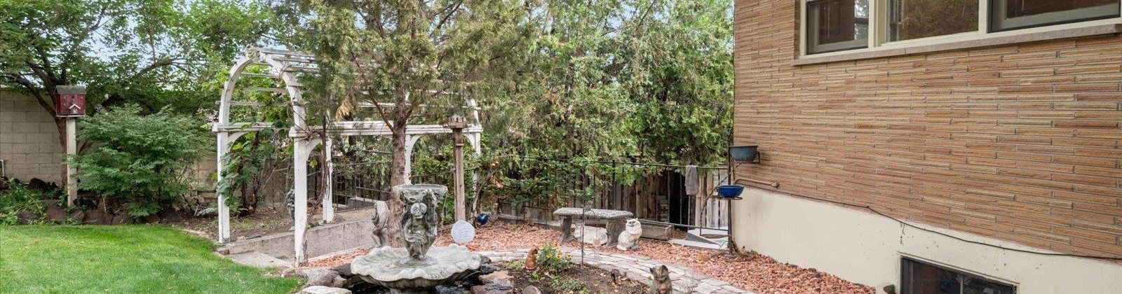 Everett Place, Kennewick, Washington 99337, 4 Bedrooms Bedrooms, 0 ,3 BathroomsBathrooms,Houses,For Sale,Everett Place,0,288099