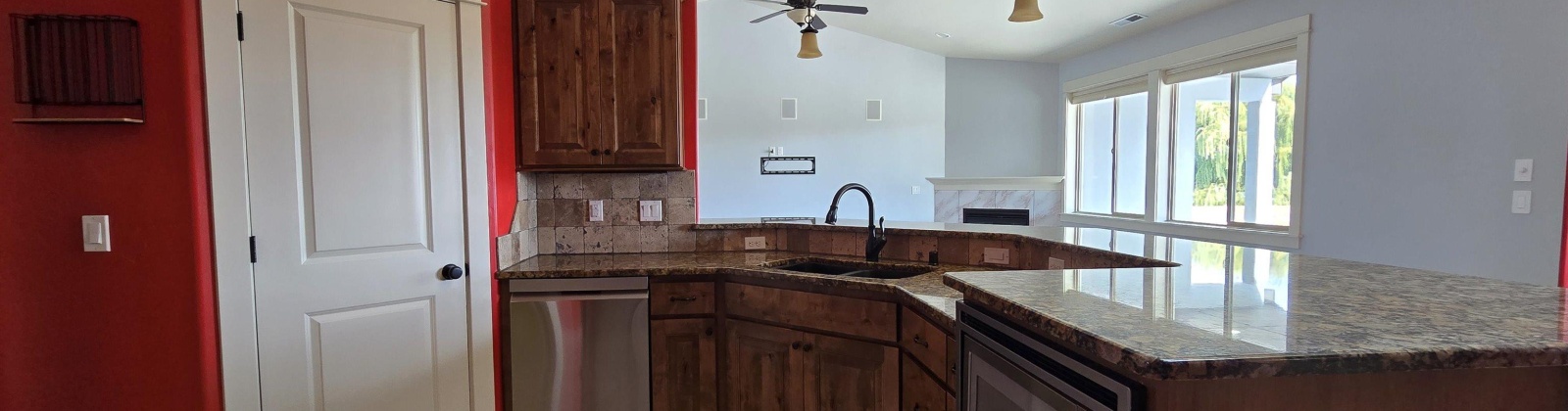 Karlee Drive, Richland, Washington 99352, 4 Bedrooms Bedrooms, 0 ,3 BathroomsBathrooms,Houses,For Rent,Karlee Drive,0,288108