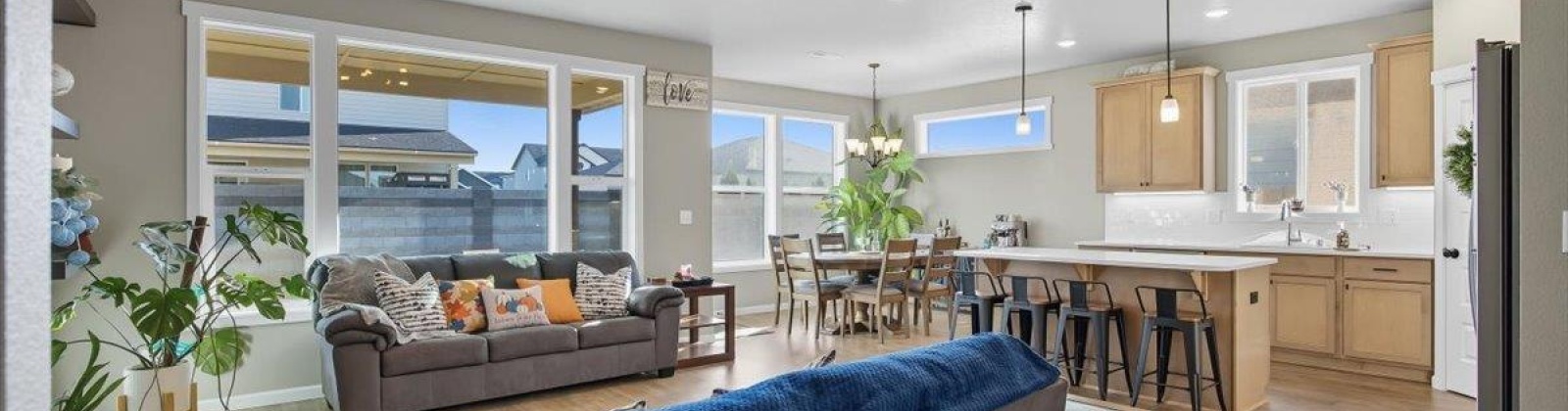 Lennox St, West Richland, Washington 99353, 3 Bedrooms Bedrooms, 0 ,2 BathroomsBathrooms,Houses,For Sale,Lennox St,0,288124