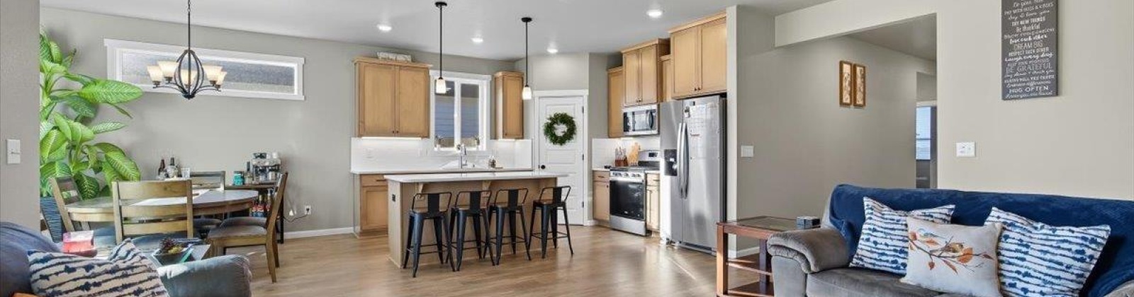 Lennox St, West Richland, Washington 99353, 3 Bedrooms Bedrooms, 0 ,2 BathroomsBathrooms,Houses,For Sale,Lennox St,0,288124