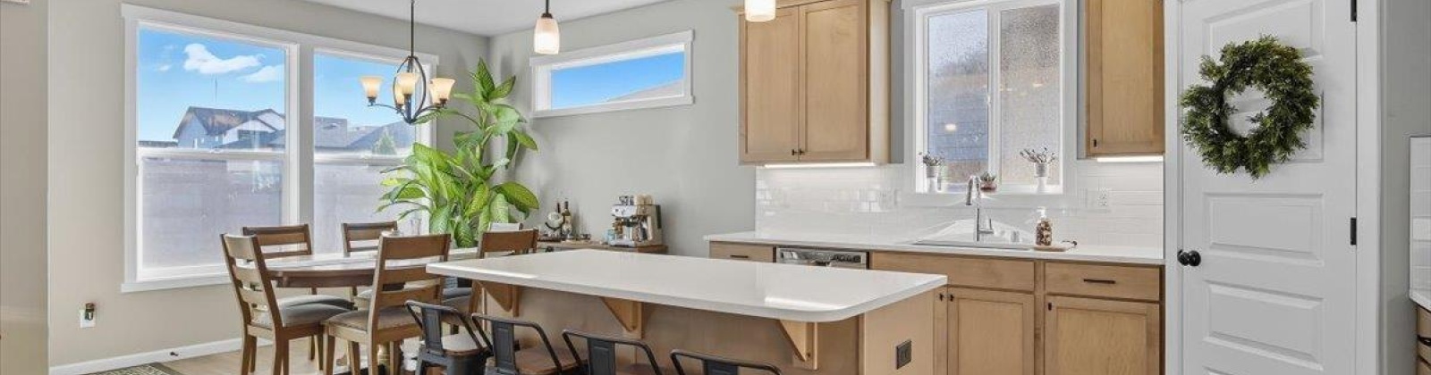 Lennox St, West Richland, Washington 99353, 3 Bedrooms Bedrooms, 0 ,2 BathroomsBathrooms,Houses,For Sale,Lennox St,0,288124