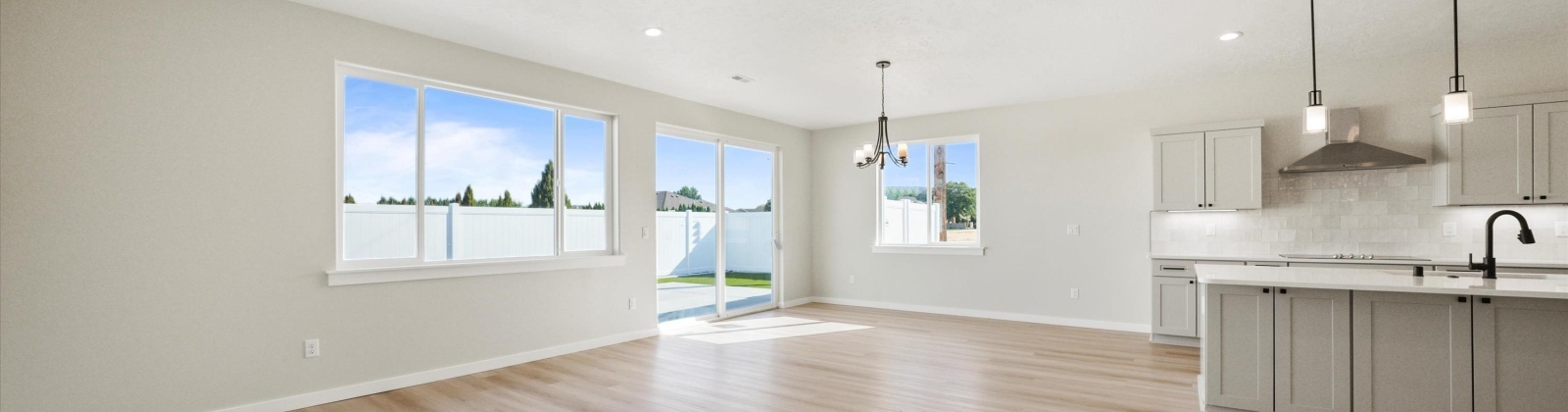 Fairhaven Loop, Richland, Washington 99352, 9 Bedrooms Bedrooms, 0 ,6 BathroomsBathrooms,Multi-family,For Sale,Fairhaven Loop,0,288138