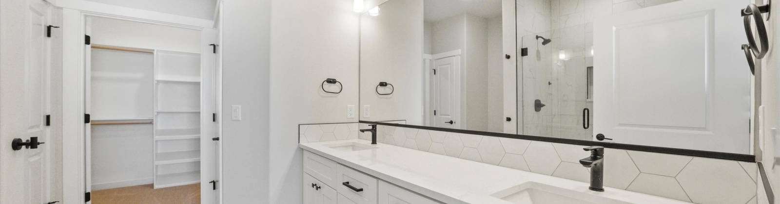 Fairhaven Loop, Richland, Washington 99352, 9 Bedrooms Bedrooms, 0 ,6 BathroomsBathrooms,Multi-family,For Sale,Fairhaven Loop,0,288138