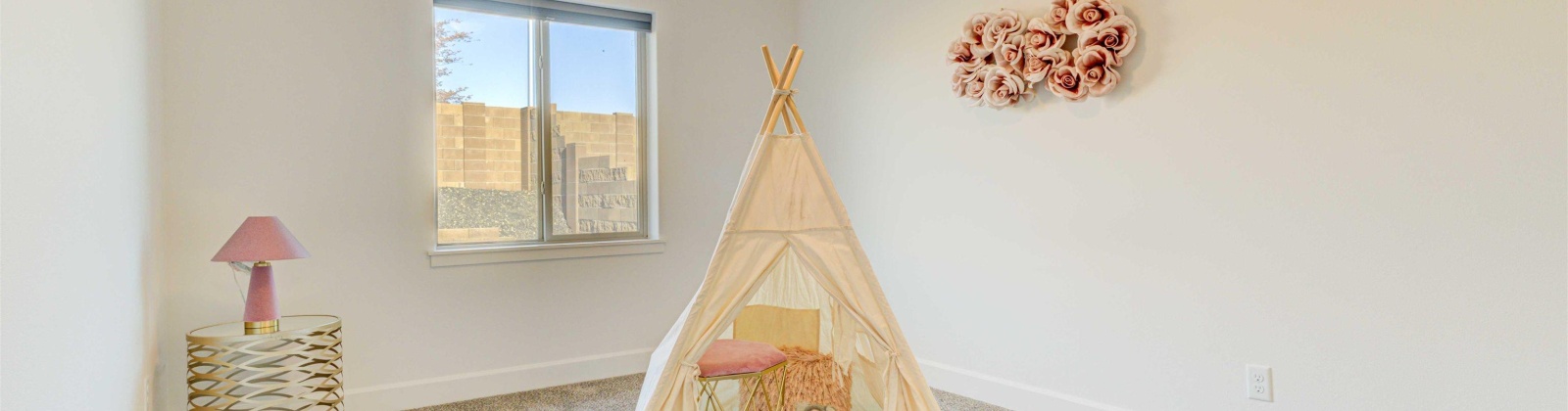 Courtney Dr, Pasco, Washington 99301-3090, 4 Bedrooms Bedrooms, 0 ,2 BathroomsBathrooms,Houses,For Sale,Courtney Dr,0,288144