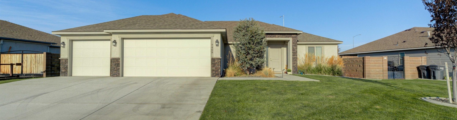 Courtney Dr, Pasco, Washington 99301-3090, 4 Bedrooms Bedrooms, 0 ,2 BathroomsBathrooms,Houses,For Sale,Courtney Dr,0,288144