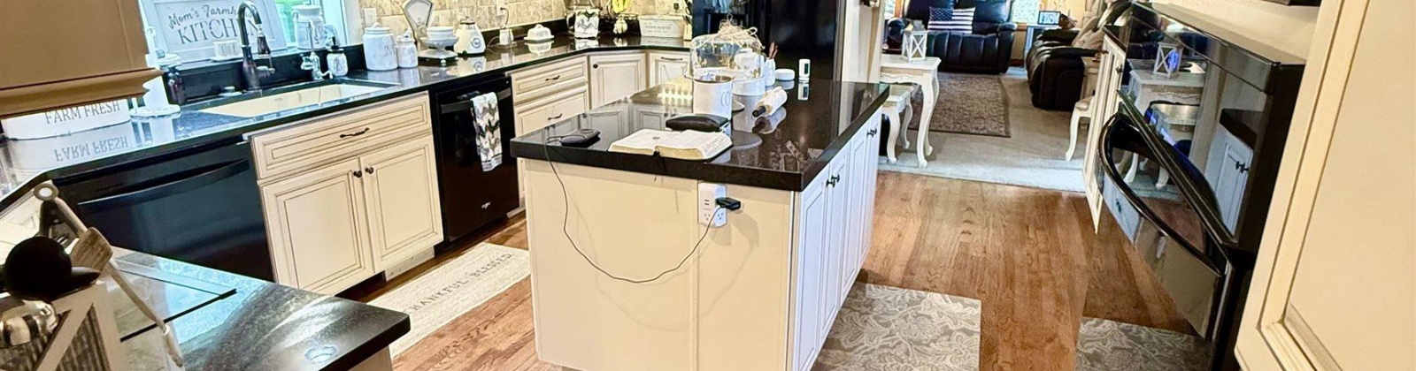 Dogwood Rd., Pasco, Washington 99301, 4 Bedrooms Bedrooms, 0 ,3 BathroomsBathrooms,Houses,For Sale,Dogwood Rd.,0,288174