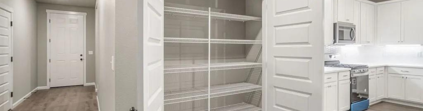 Lennox St, West Richland, Washington 99353, 4 Bedrooms Bedrooms, 0 ,2 BathroomsBathrooms,Houses,For Sale,Lennox St,0,288171