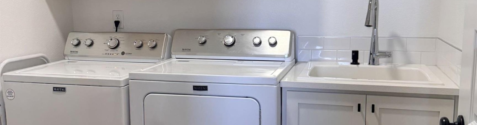 Lennox St, West Richland, Washington 99353, 4 Bedrooms Bedrooms, 0 ,2 BathroomsBathrooms,Houses,For Sale,Lennox St,0,288171