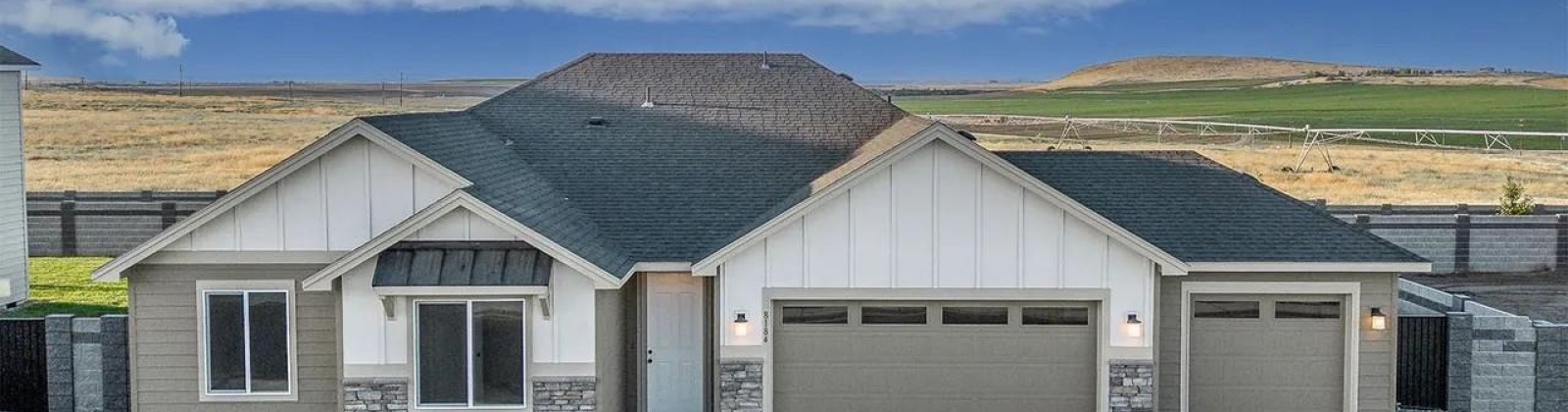 Lennox St, West Richland, Washington 99353, 4 Bedrooms Bedrooms, 0 ,2 BathroomsBathrooms,Houses,For Sale,Lennox St,0,288171