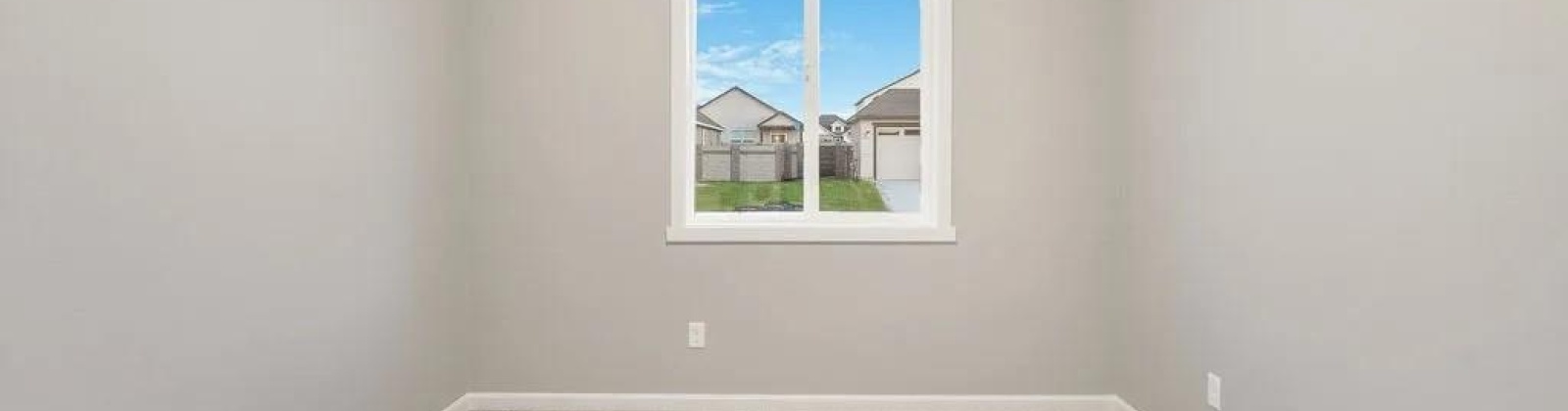 Lennox St, West Richland, Washington 99353, 4 Bedrooms Bedrooms, 0 ,2 BathroomsBathrooms,Houses,For Sale,Lennox St,0,288171