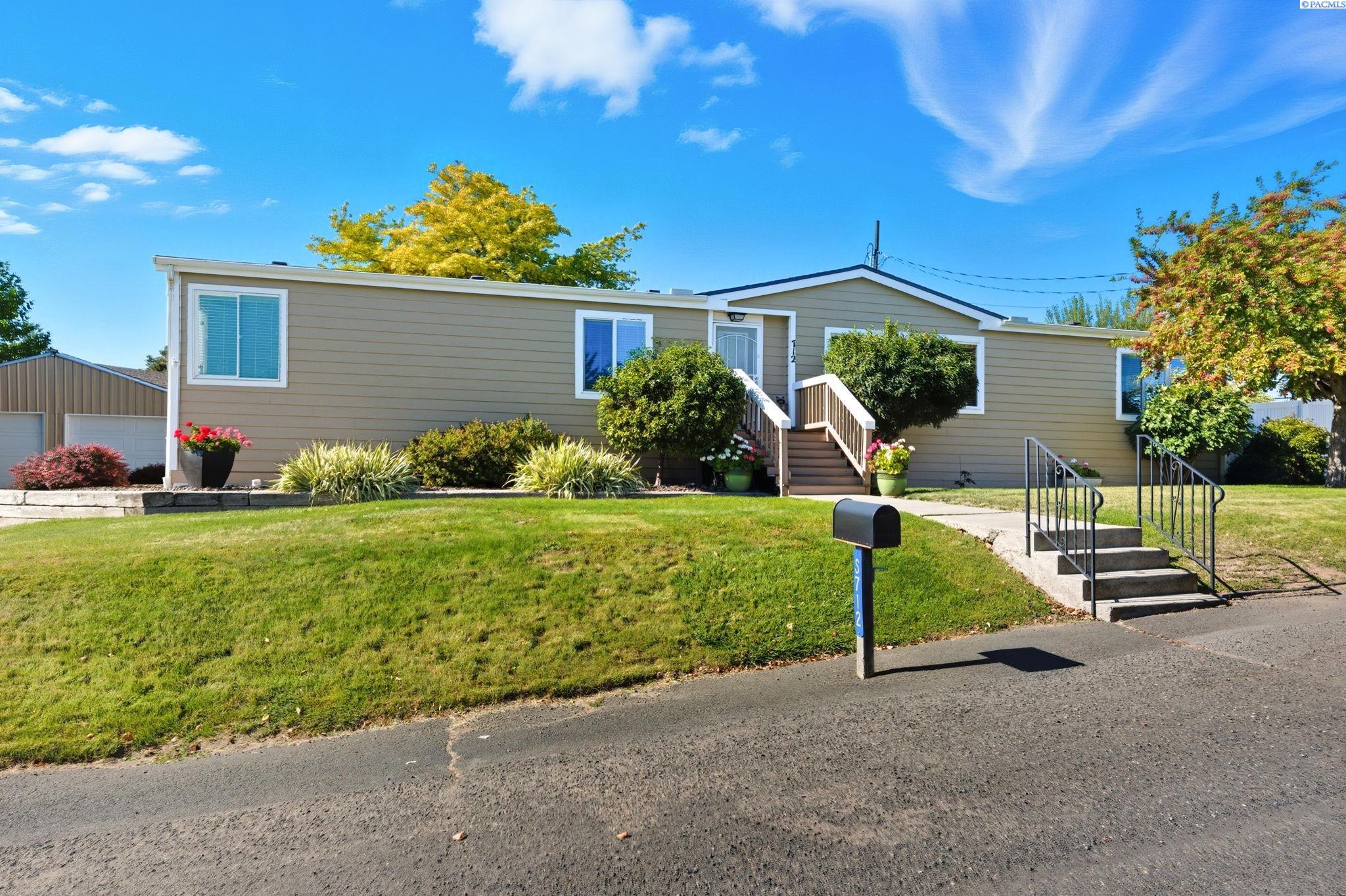 Hillcrest Drive, Colfax, Washington 99111, 3 Bedrooms Bedrooms, 0 ,2 BathroomsBathrooms,Manufactured Homes,For Sale,Hillcrest Drive,0,288170