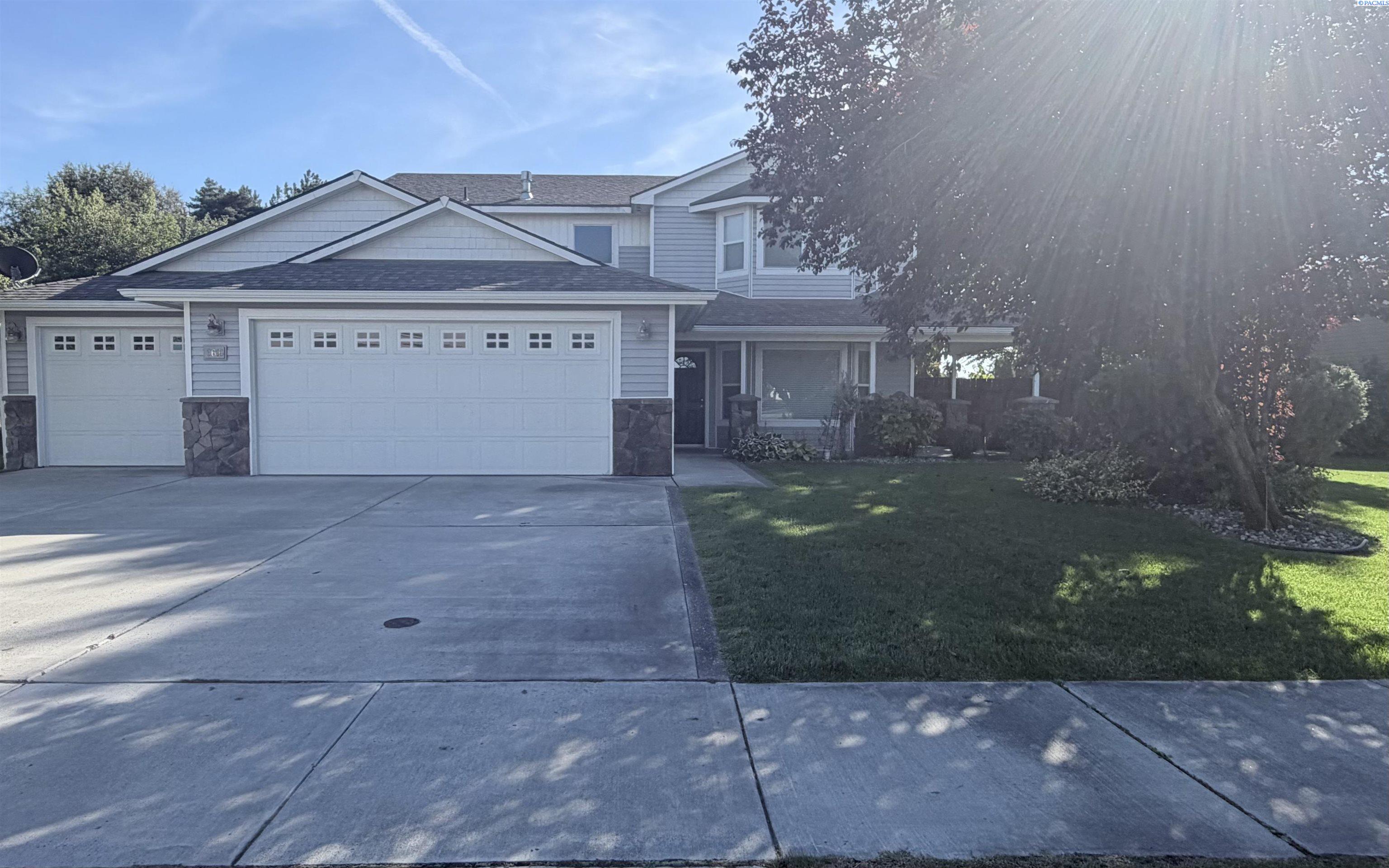Winthrop Dr, Pasco, Washington 99301, 4 Bedrooms Bedrooms, 0 ,3 BathroomsBathrooms,Houses,For Sale,Winthrop Dr,0,288168