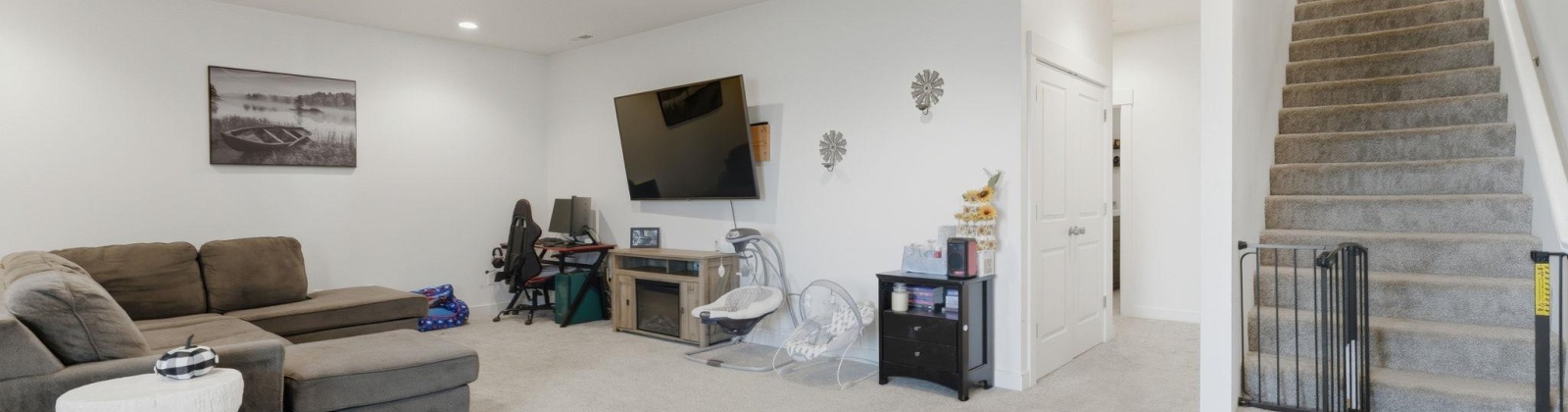 Bedrock Loop, West Richland, Washington 99352, 4 Bedrooms Bedrooms, 0 ,3 BathroomsBathrooms,Condos/townhomes,For Sale,Bedrock Loop,0,288178