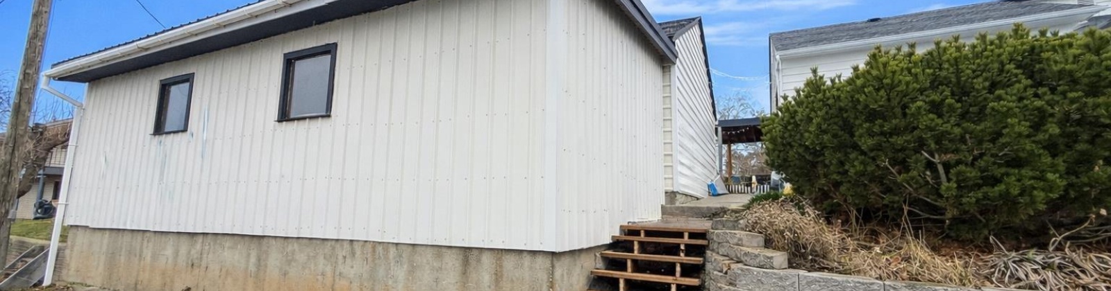 Howard St, Tekoa, Washington 99033, 4 Bedrooms Bedrooms, 0 ,2 BathroomsBathrooms,Houses,For Sale,Howard St,0,288187