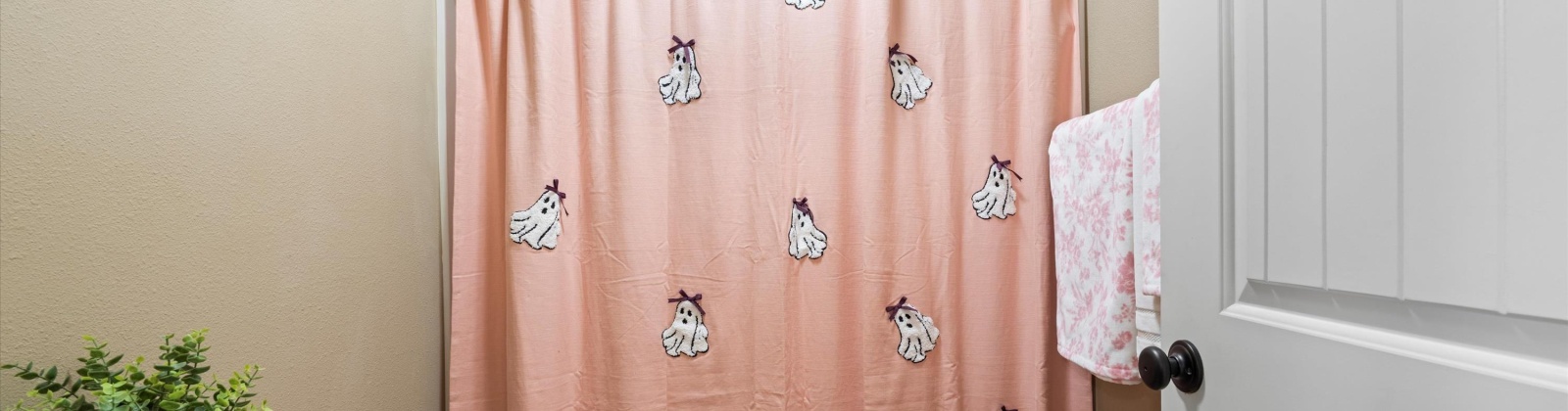 Liberty Ln, Sunnyside, Washington 98944, 4 Bedrooms Bedrooms, 0 ,3 BathroomsBathrooms,Houses,For Sale,Liberty Ln,0,288192