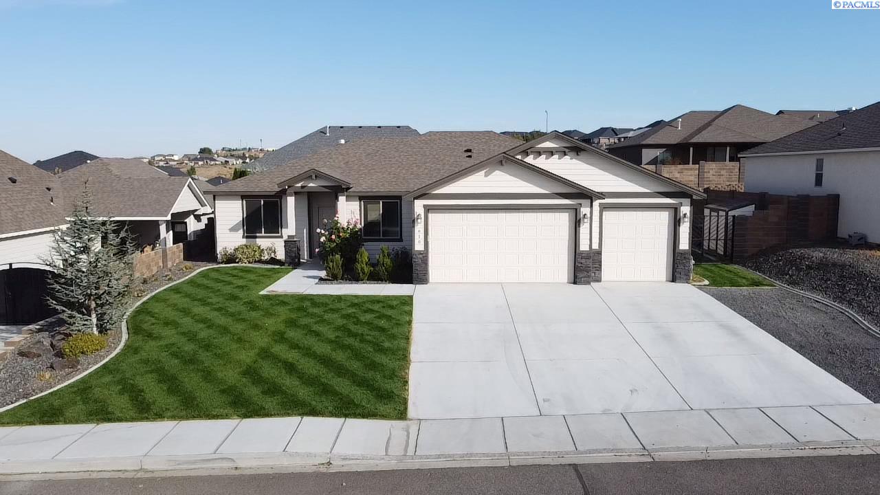 Athens Dr, Richland, Washington 99352, 4 Bedrooms Bedrooms, 0 ,2 BathroomsBathrooms,Houses,For Rent,Athens Dr,0,288197