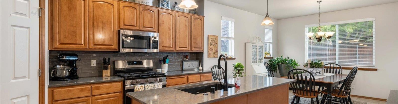 Keller Street, Kennewick, Washington 99337, 4 Bedrooms Bedrooms, 0 ,3 BathroomsBathrooms,Houses,For Sale,Keller Street,0,288194
