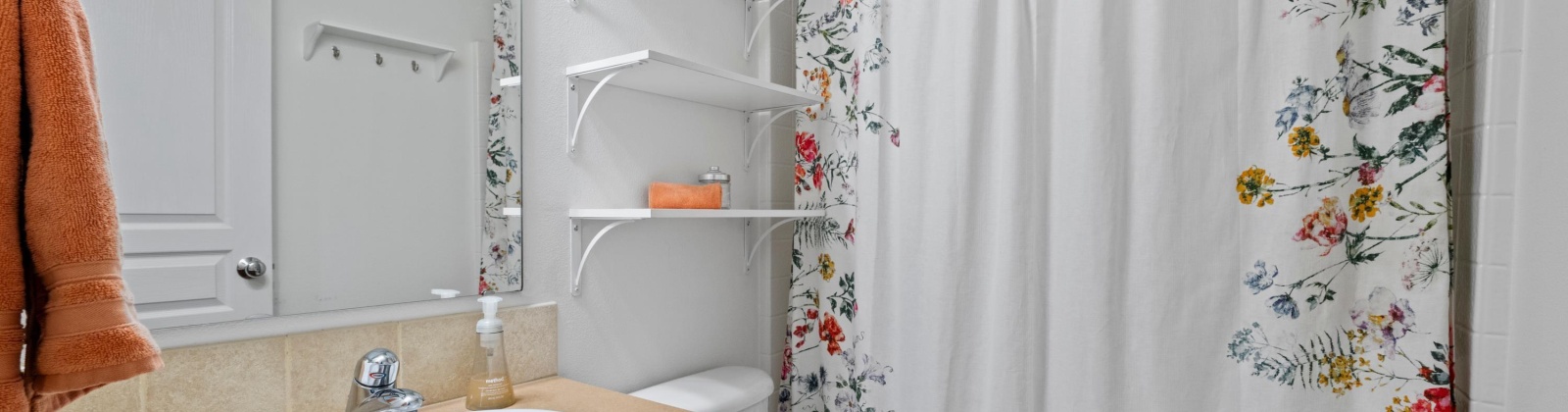 Enzian Falls Dr, Pasco, Washington 99301, 3 Bedrooms Bedrooms, 0 ,2 BathroomsBathrooms,Houses,For Sale,Enzian Falls Dr,0,288202