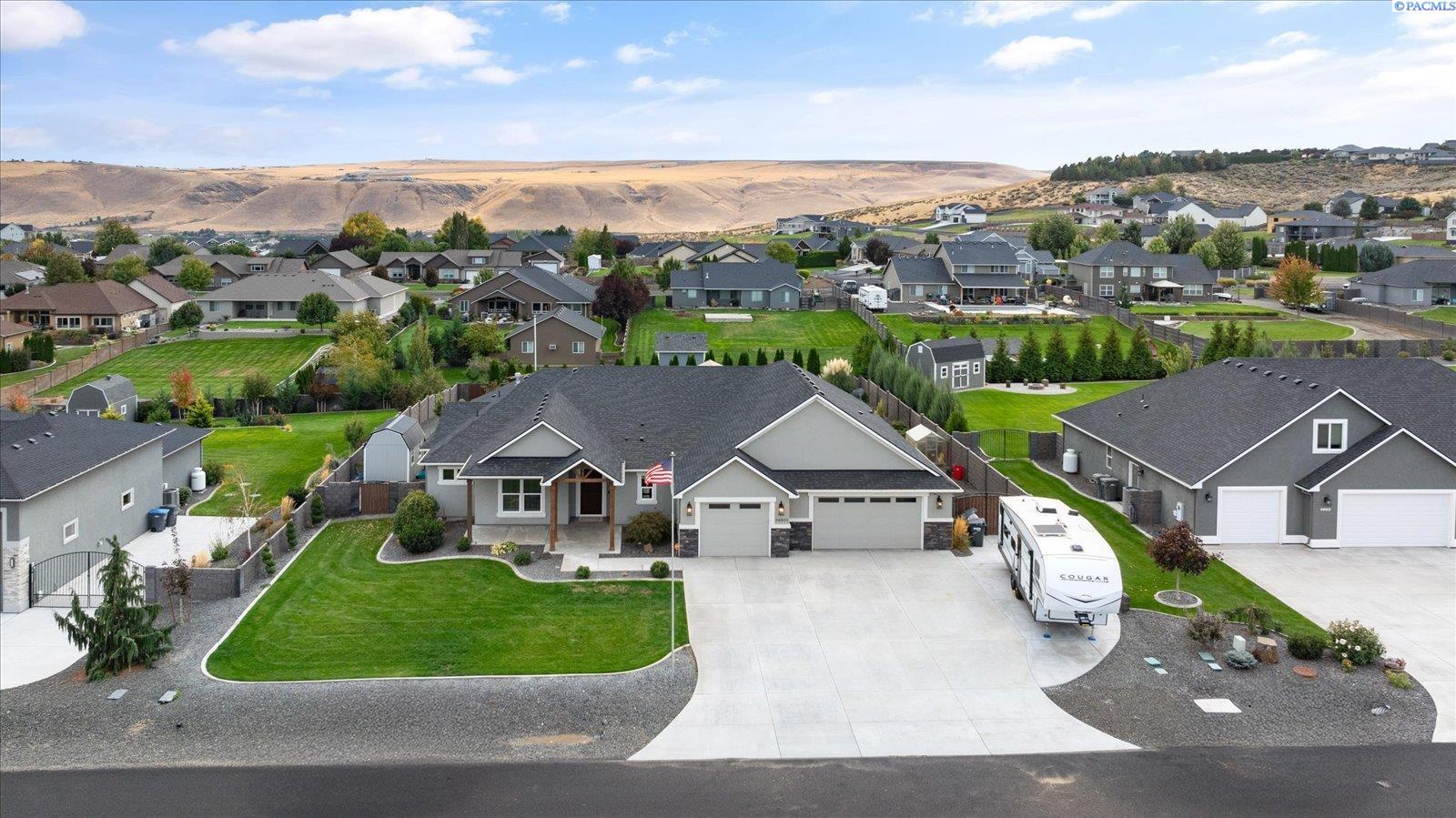 Wallowa Road, Kennewick, Washington 99338, 4 Bedrooms Bedrooms, 0 ,3 BathroomsBathrooms,Houses,For Sale,Wallowa Road,0,288211