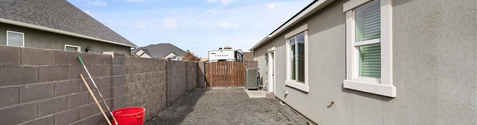 Wallowa Road, Kennewick, Washington 99338, 4 Bedrooms Bedrooms, 0 ,3 BathroomsBathrooms,Houses,For Sale,Wallowa Road,0,288211