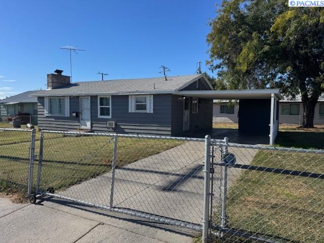 16th Street, Sunnyside, Washington 98944, 2 Bedrooms Bedrooms, 0 ,1 BathroomBathrooms,Houses,For Sale,16th Street,0,288219