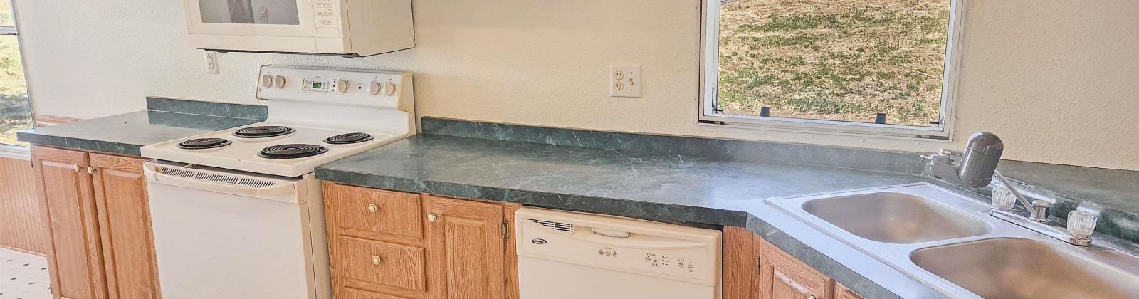 1st, Endicott, Washington 99125, 3 Bedrooms Bedrooms, 0 ,2 BathroomsBathrooms,Manufactured Homes,For Sale,1st,0,286449