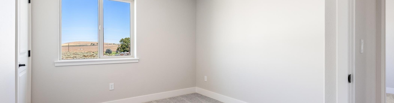 Grapevine Ct, West Richland, Washington 99353, 4 Bedrooms Bedrooms, 0 ,3 BathroomsBathrooms,Condos/townhomes,For Sale,Grapevine Ct,0,286639