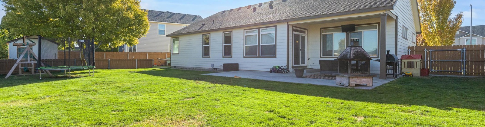 Oasis Street, West Richland, Washington 99353, 3 Bedrooms Bedrooms, 0 ,2 BathroomsBathrooms,Houses,For Sale,Oasis Street,0,288253