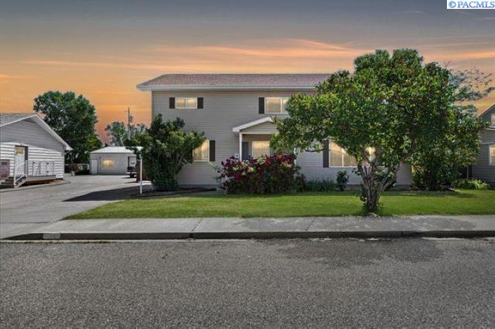 Farrell, Richland, Washington 99352, 8 Bedrooms Bedrooms, 0 ,4 BathroomsBathrooms,Houses,For Sale,Farrell,0,288243