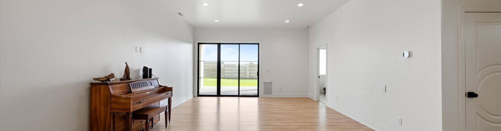 Piper Street, Richland, Washington 99352, 5 Bedrooms Bedrooms, 0 ,4 BathroomsBathrooms,Houses,For Sale,Piper Street,0,287977