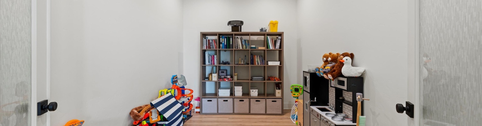 Piper Street, Richland, Washington 99352, 5 Bedrooms Bedrooms, 0 ,4 BathroomsBathrooms,Houses,For Sale,Piper Street,0,287977