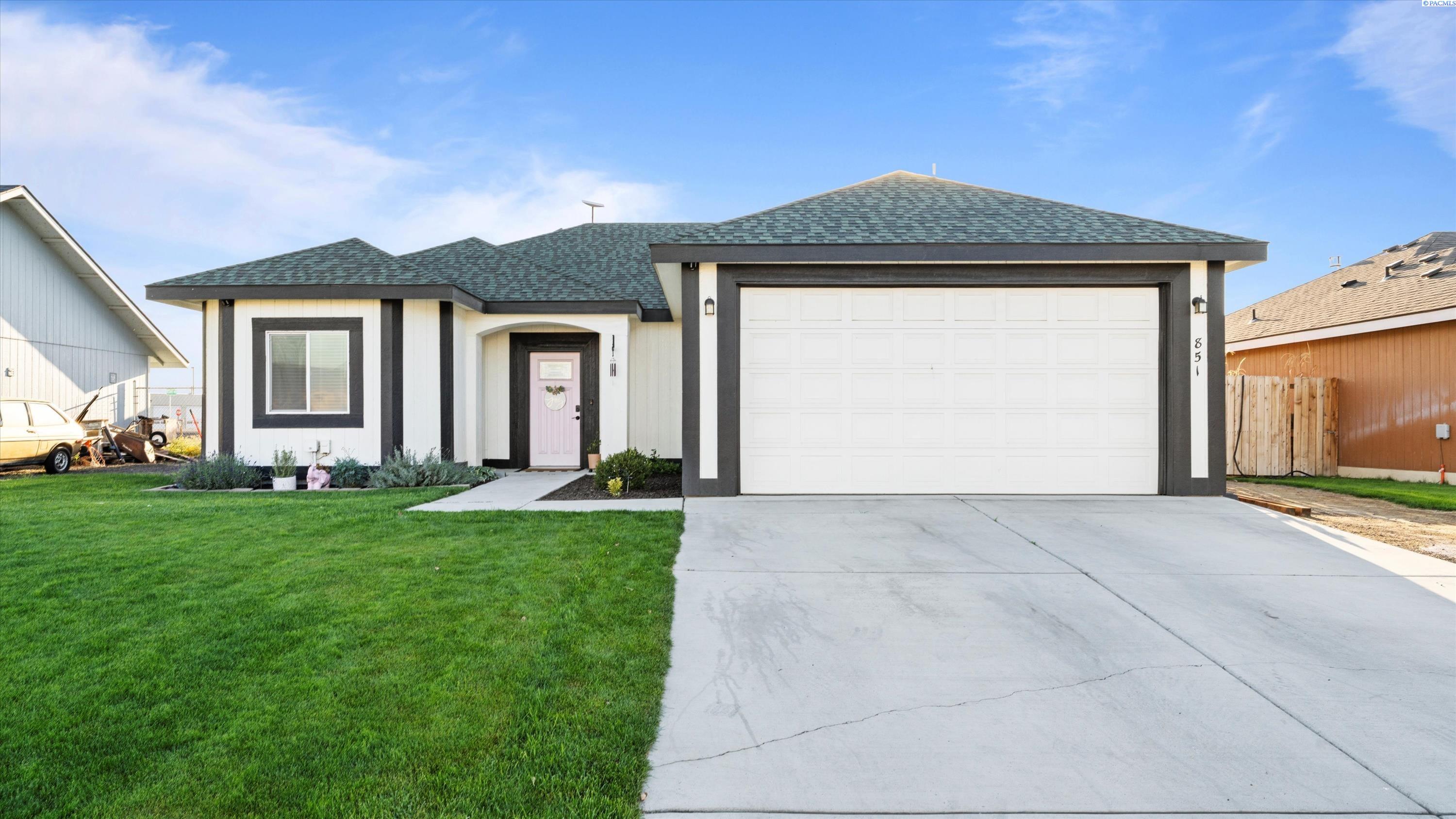 Fir Pl., Connell, Washington 99326, 4 Bedrooms Bedrooms, 0 ,4 BathroomsBathrooms,Houses,For Sale,Fir Pl.,0,288259